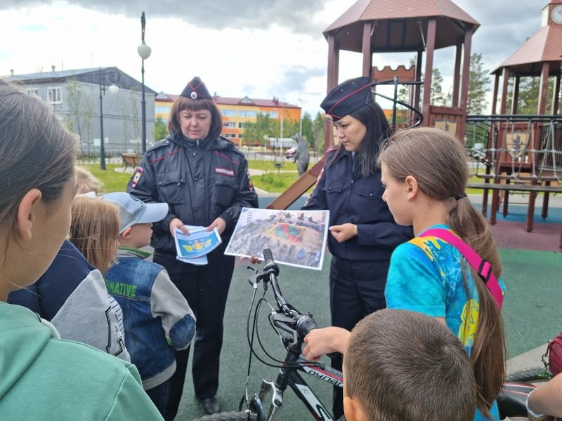 Автоинспекторы Муравленко провели практикумы по дорожной безопасности для детей