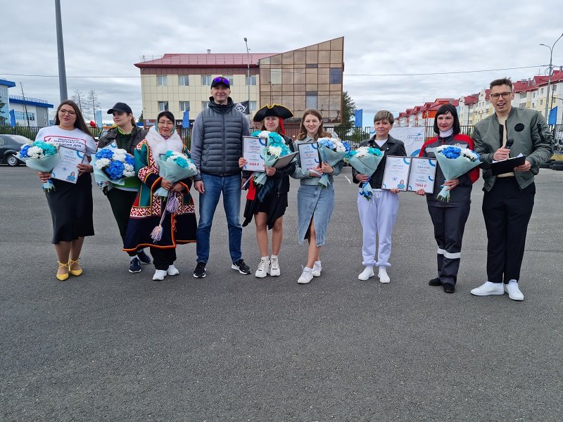 Автоинспекторы Муравленко приняли участие в проведении  соревнований «Автоледи-2023»