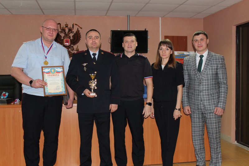 Команда ОМВД России по г. Муравленко получила награды за участие в городском чемпионате